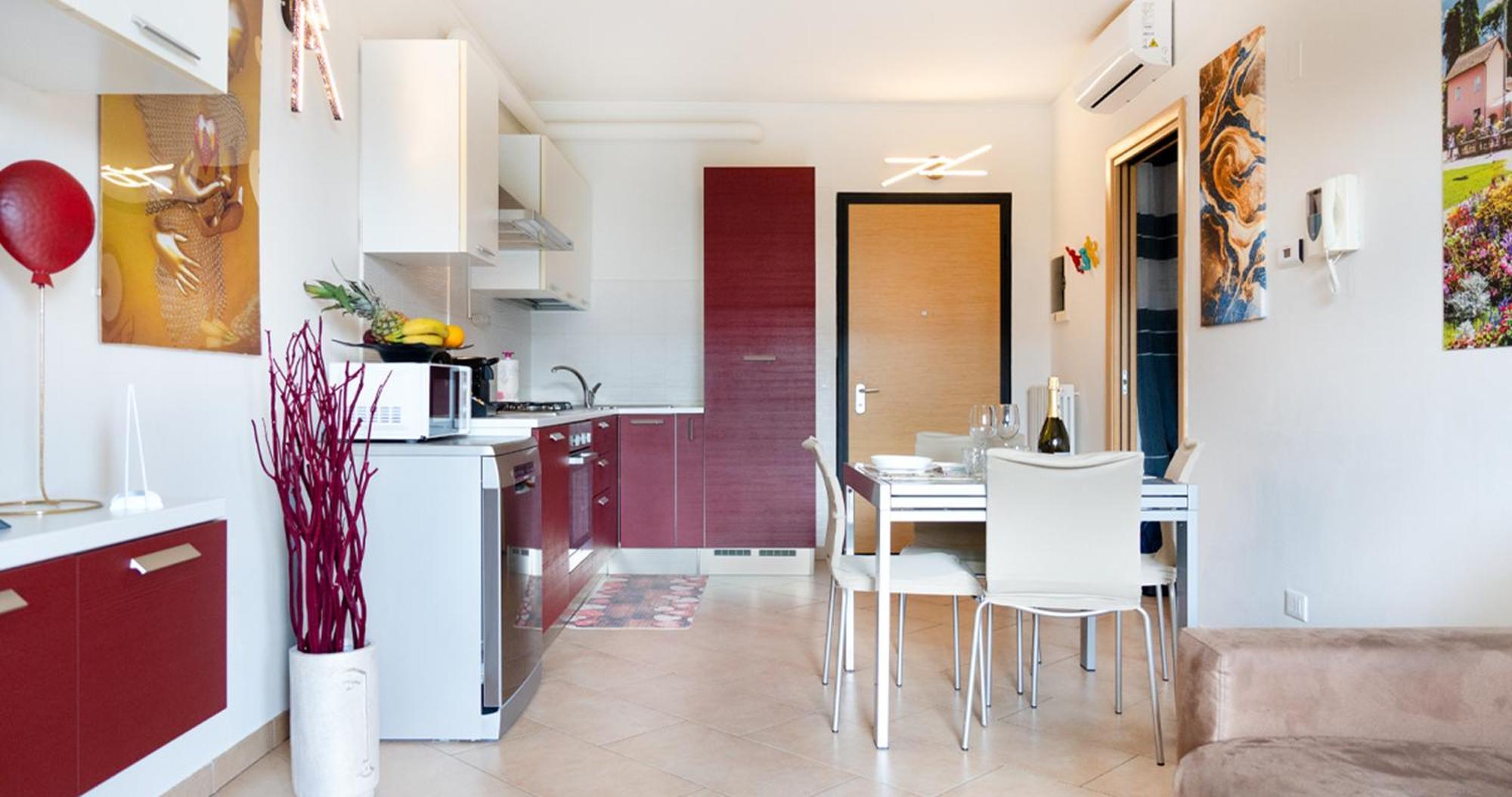 Oleandro Apartment - Featuring A Private Garden And Access To 5 Pools Дезенцано-дель-Гарда Экстерьер фото